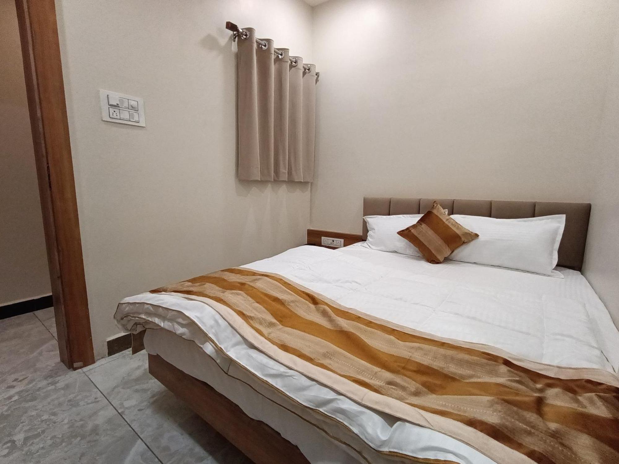 Shree Shyamraj Hotel Ujaim Exterior foto